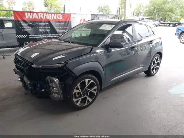 KM8K53A32NU911527 2022 HYUNDAI KONA - Image 2