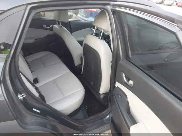 KM8K53A33NU798641 2022 HYUNDAI KONA - Image 8