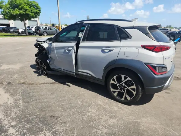 KM8K53A33NU805717 2022 HYUNDAI KONA - Image 2