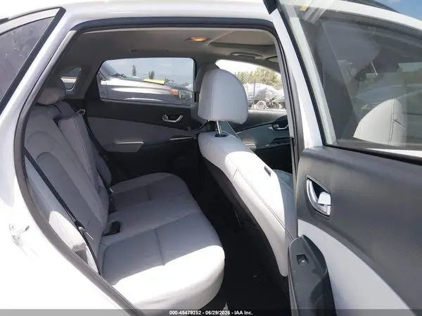 KM8K53A37NU778747 2022 HYUNDAI KONA - Image 8