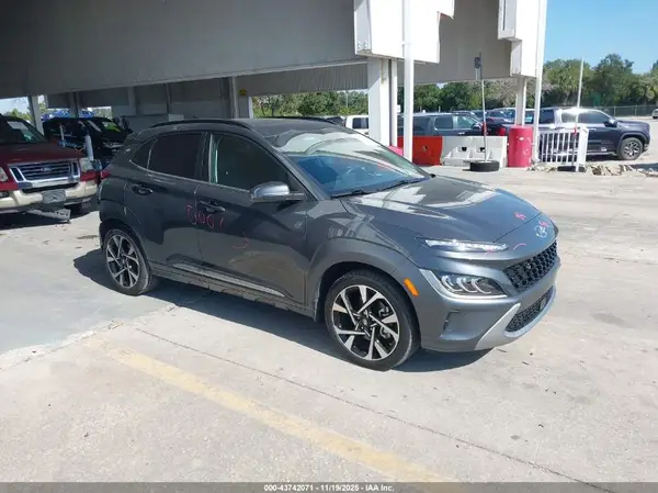 KM8K53A37NU820723 2022 HYUNDAI KONA - Image 1
