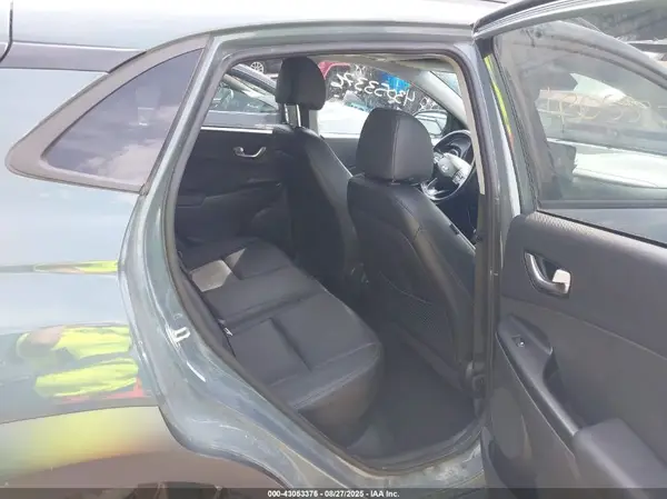 KM8K53A37NU829731 2022 HYUNDAI KONA - Image 8