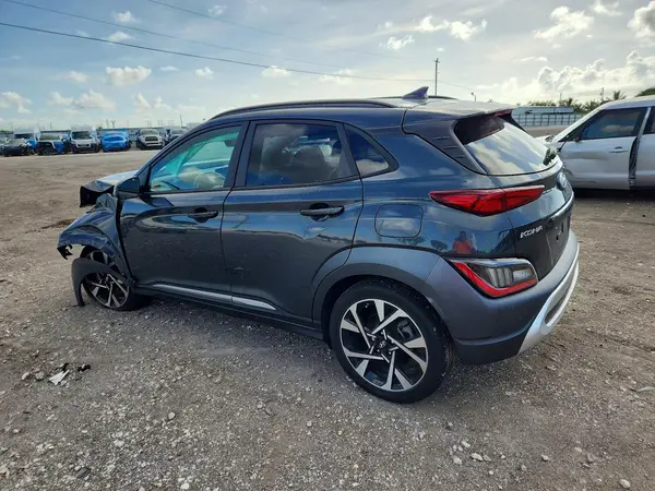 KM8K53A37NU869081 2022 HYUNDAI KONA - Image 2