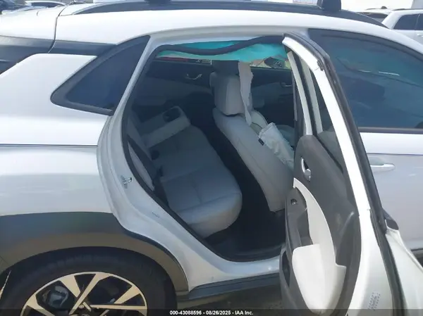 KM8K53A3XPU011980 2023 HYUNDAI KONA - Image 8