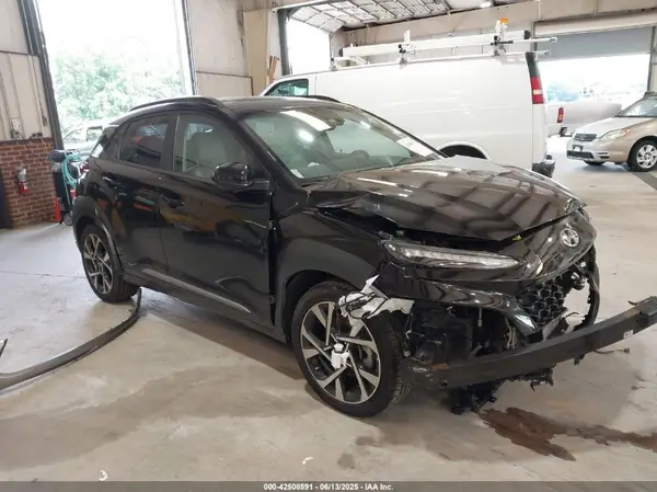 KM8K53A3XPU974569 2023 HYUNDAI KONA - Image 1