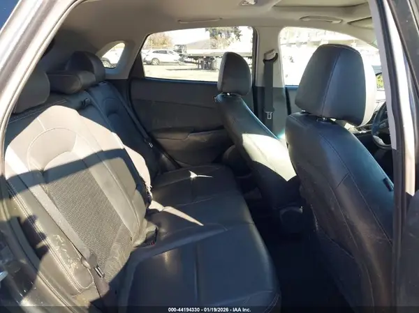 KM8K53A51KU198262 2019 HYUNDAI KONA - Image 8