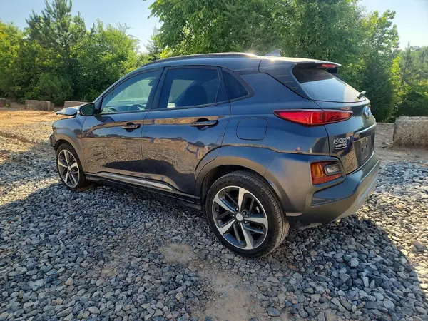 KM8K53A52MU608957 2021 HYUNDAI KONA - Image 2