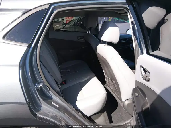 KM8K53A55JU129976 2018 HYUNDAI KONA - Image 8
