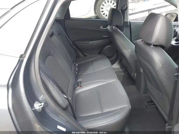 KM8K53A55MU694572 2021 HYUNDAI KONA - Image 8
