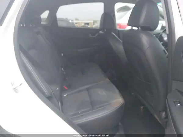 KM8K53A57MU715874 2021 HYUNDAI KONA - Image 8