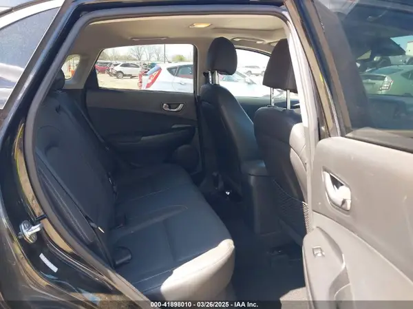 KM8K53A58JU123279 2018 HYUNDAI KONA - Image 8