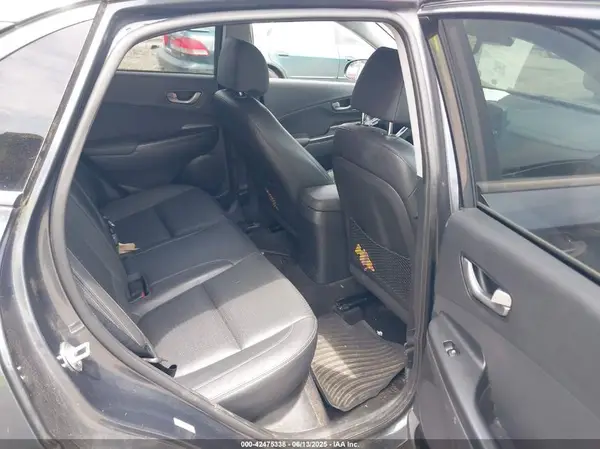 KM8K53A58JU134217 2018 HYUNDAI KONA - Image 8