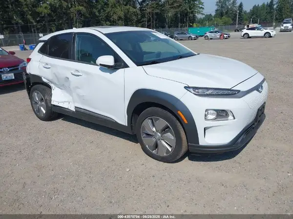 KM8K53AG0MU120530 2021 HYUNDAI KONA - Image 1