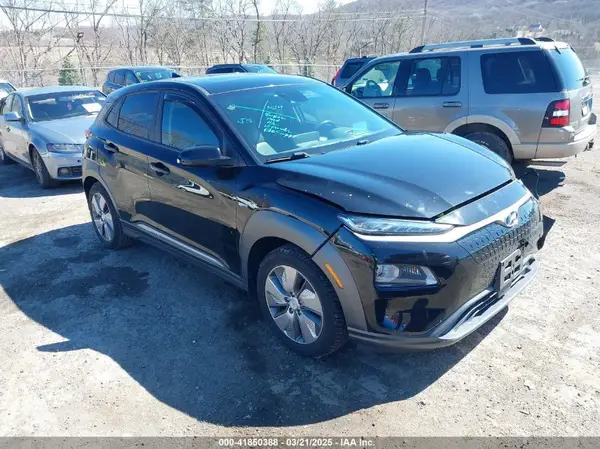 KM8K53AG1KU023737 2019 HYUNDAI KONA - Image 1