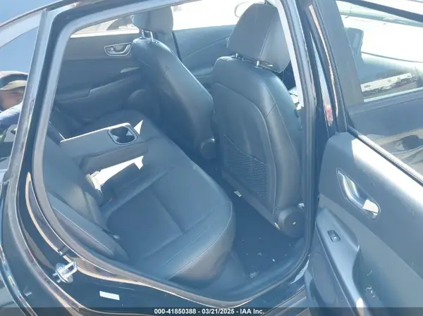 KM8K53AG1KU023737 2019 HYUNDAI KONA - Image 8