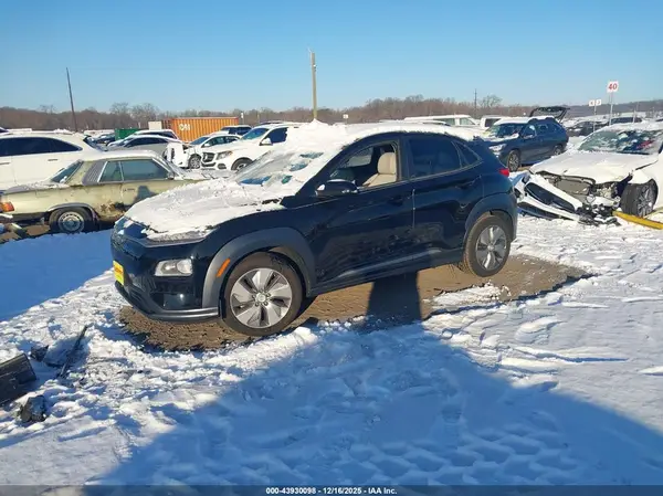 KM8K53AG1MU100268 2021 HYUNDAI KONA - Image 2