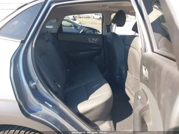 KM8K53AG2KU029935 2019 HYUNDAI KONA - Image 8