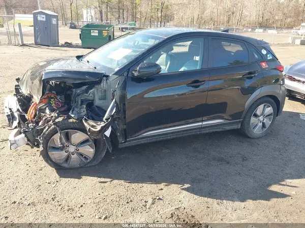 KM8K53AG4KU032285 2019 HYUNDAI KONA - Image 2