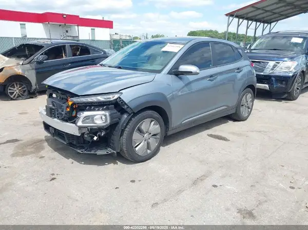 KM8K53AG6MU125246 2021 HYUNDAI KONA - Image 2