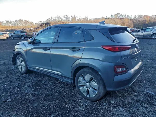 KM8K53AG7MU108570 2021 HYUNDAI KONA - Image 2