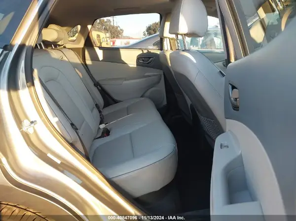 KM8K53AG8LU068109 2020 HYUNDAI KONA - Image 8