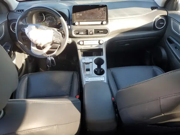 KM8K53AG8MU112322 2021 HYUNDAI KONA - Image 8