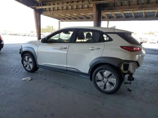 KM8K53AG8MU130058 2021 HYUNDAI KONA - Image 2