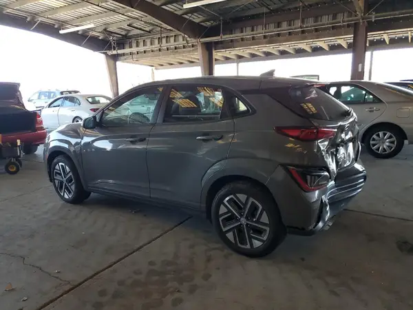 KM8K53AG8NU157777 2022 HYUNDAI KONA - Image 2