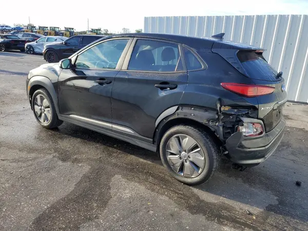 KM8K53AG9MU135284 2021 HYUNDAI KONA - Image 2