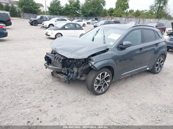 KM8K5CA30NU776077 2022 HYUNDAI KONA - Image 2