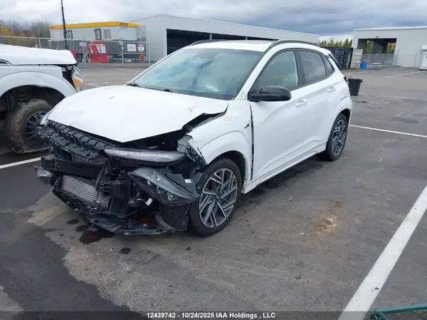 KM8K5CA32PU052765 2023 HYUNDAI KONA - Image 2