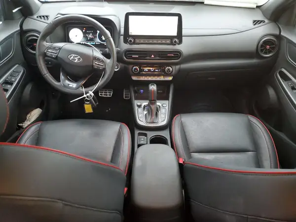KM8K5CA33NU811176 2022 HYUNDAI KONA - Image 8