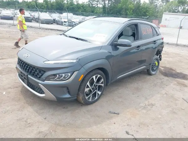 KM8K5CA33NU926120 2022 HYUNDAI KONA - Image 2