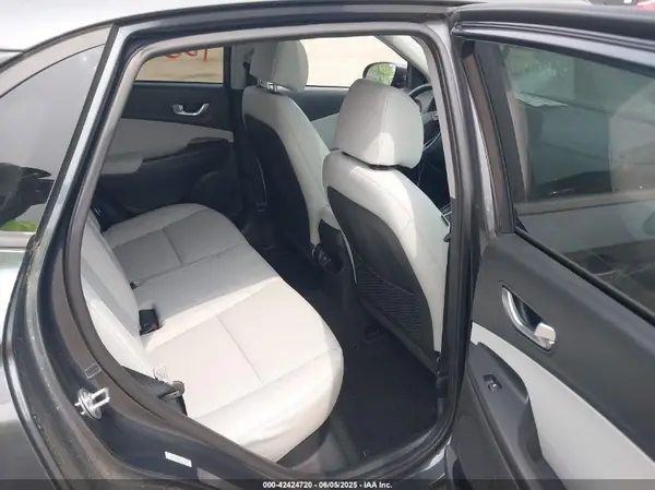 KM8K5CA33NU926120 2022 HYUNDAI KONA - Image 8