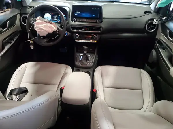KM8K5CA33PU043167 2023 HYUNDAI KONA - Image 8