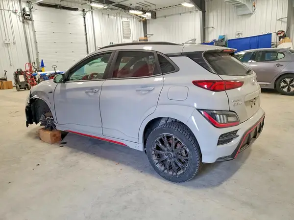 KM8K5CA33PU950291 2023 HYUNDAI KONA - Image 2
