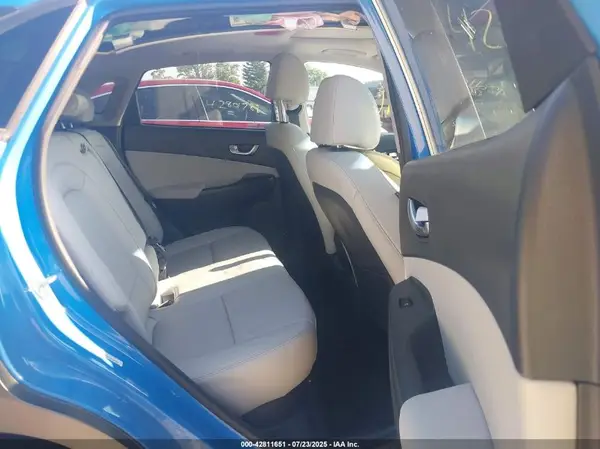KM8K5CA34NU836927 2022 HYUNDAI KONA - Image 8