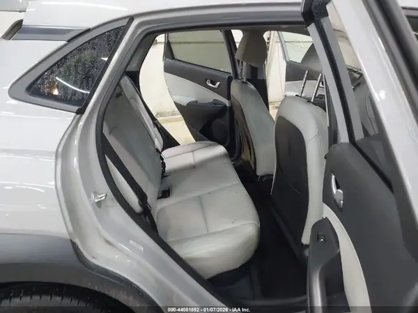 KM8K5CA35NU836421 2022 HYUNDAI KONA - Image 8