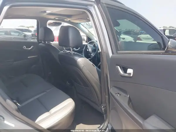 KM8K5CA35PU008260 2023 HYUNDAI KONA - Image 8