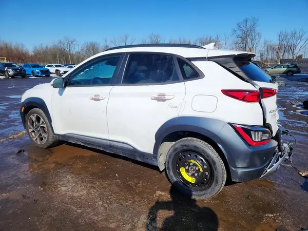 KM8K5CA37NU790039 2022 HYUNDAI KONA - Image 2