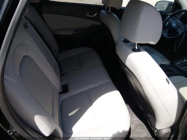 KM8K5CA39NU775736 2022 HYUNDAI KONA - Image 8