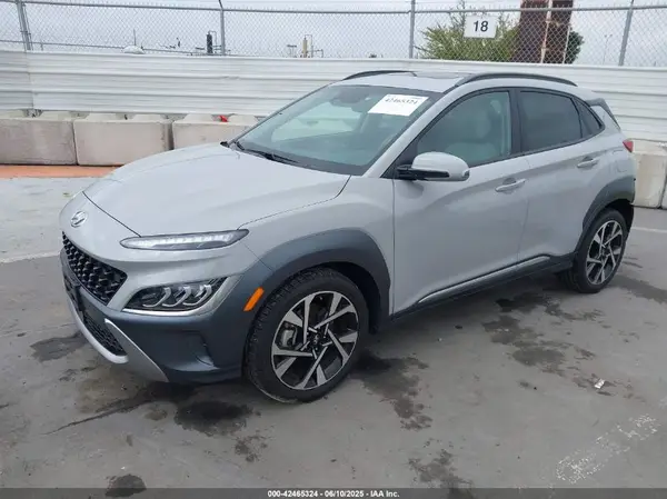 KM8K5CA39PU047580 2023 HYUNDAI KONA - Image 2