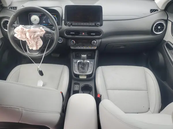 KM8K5CA3XPU970229 2023 HYUNDAI KONA - Image 8