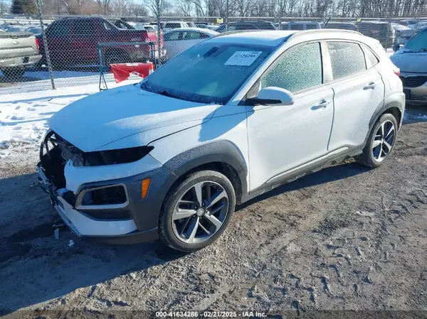 KM8K5CA50JU069055 2018 HYUNDAI KONA - Image 2
