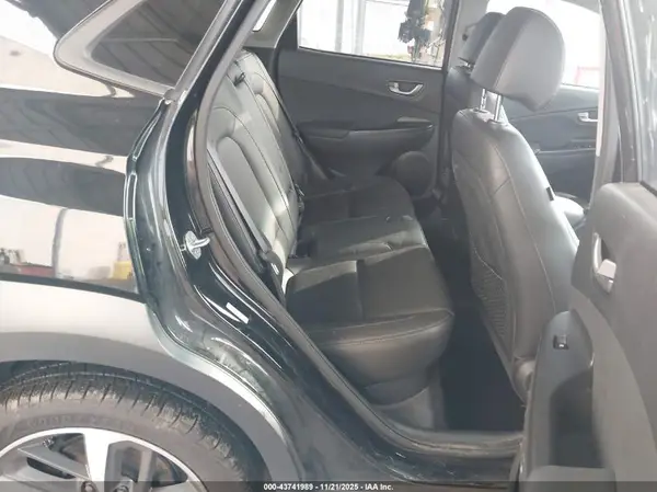 KM8K5CA51JU140084 2018 HYUNDAI KONA - Image 8