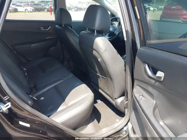 KM8K5CA51MU747266 2021 HYUNDAI KONA - Image 8