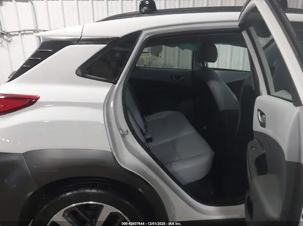 KM8K5CA52MU613432 2021 HYUNDAI KONA - Image 8