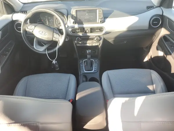 KM8K5CA52MU730895 2021 HYUNDAI KONA - Image 8