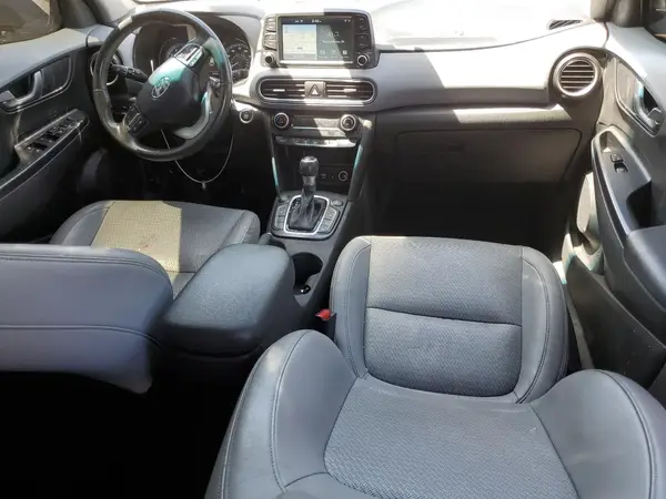 KM8K5CA53MU748631 2021 HYUNDAI KONA - Image 8