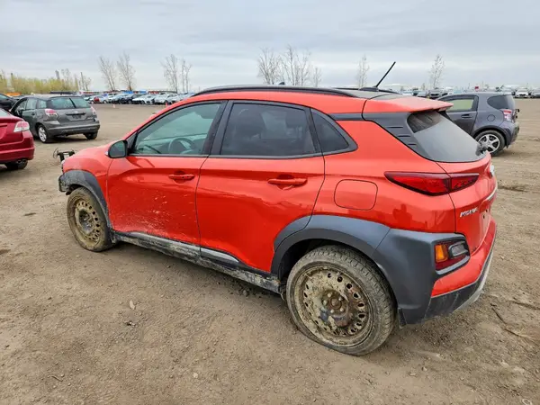 KM8K5CA55JU115351 2018 HYUNDAI KONA - Image 2